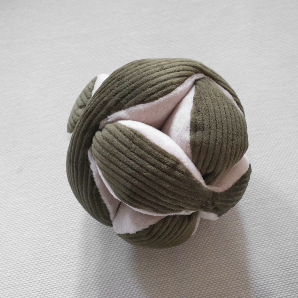 MONTI*//Enrichment Toy: Pink- Small