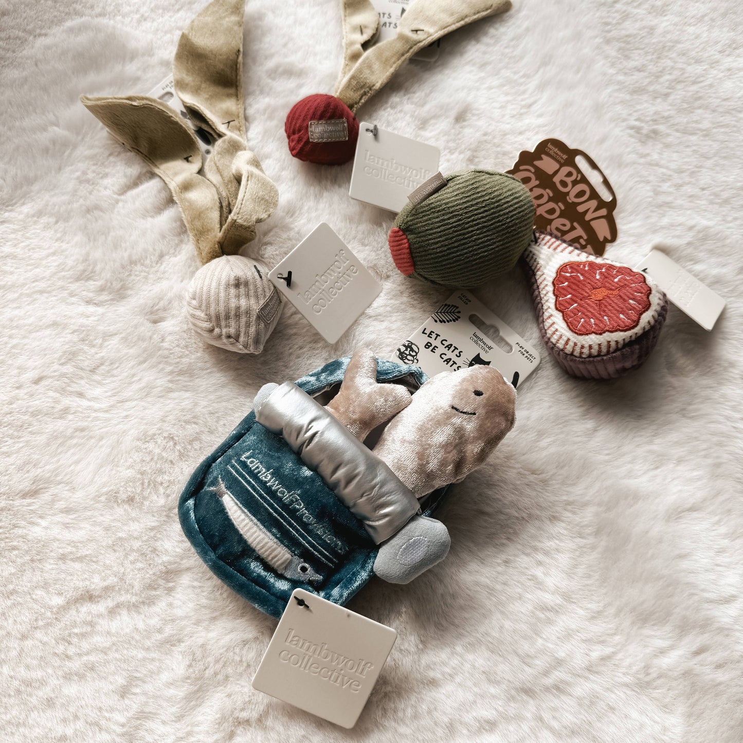 KITTY RADISH // CAT TOY // CATNIP: S/ CREAM