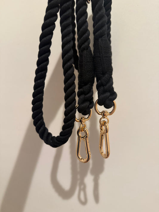Black Dog Rope Leash