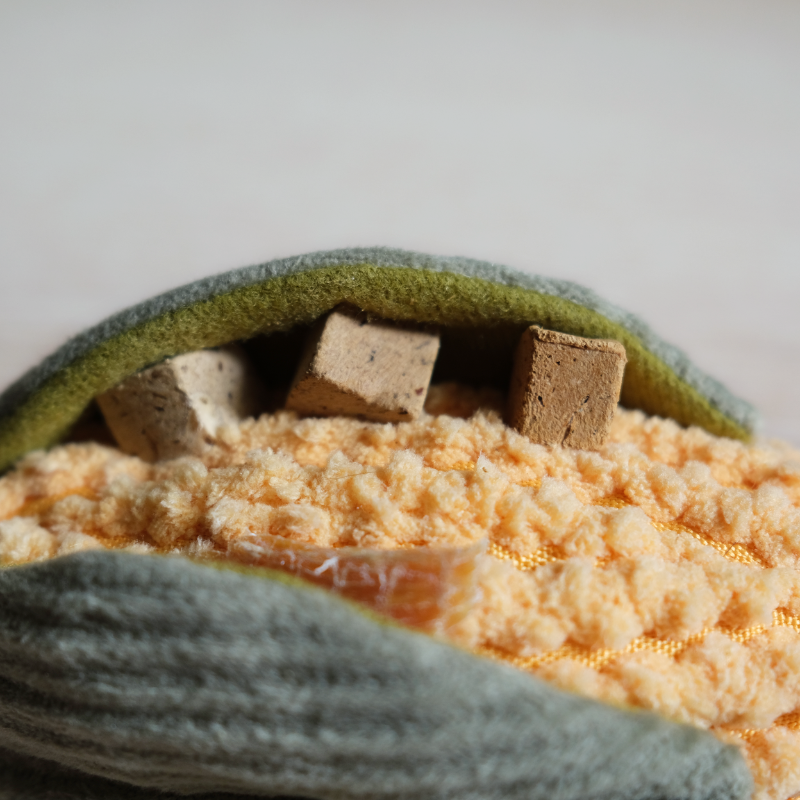 CORN //ENRICHMENT DOG TOY
